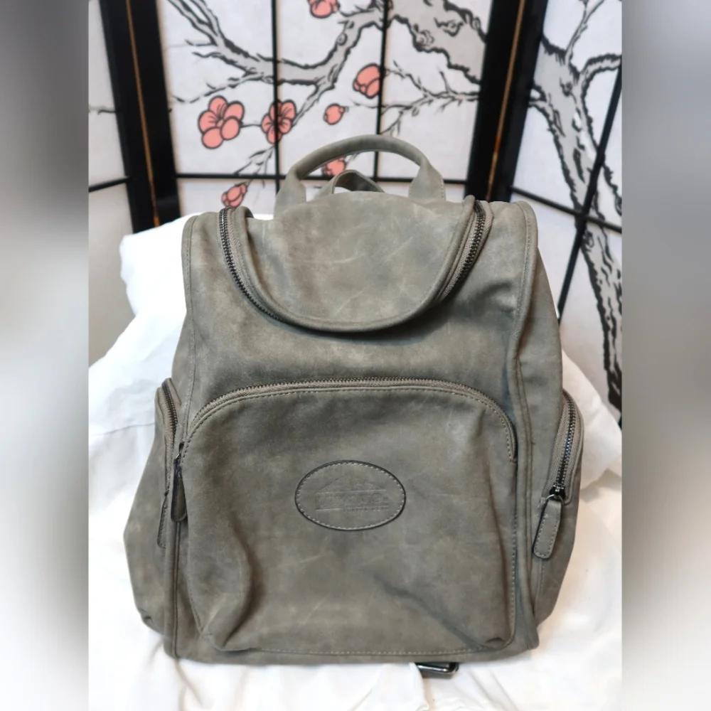 Portage Travel Gear Stylish Gray Women's Backpack